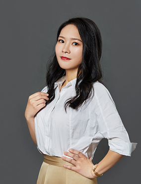 肖洪丽  